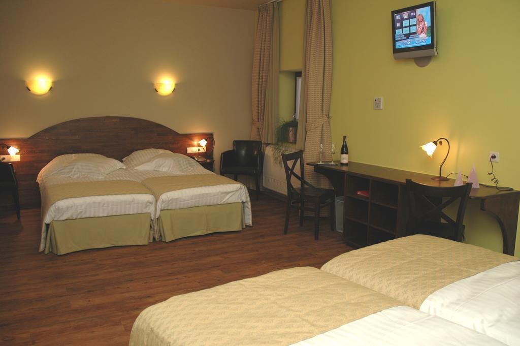 פורס Hotel Van Reeth'S Koffiebranderij חדר תמונה